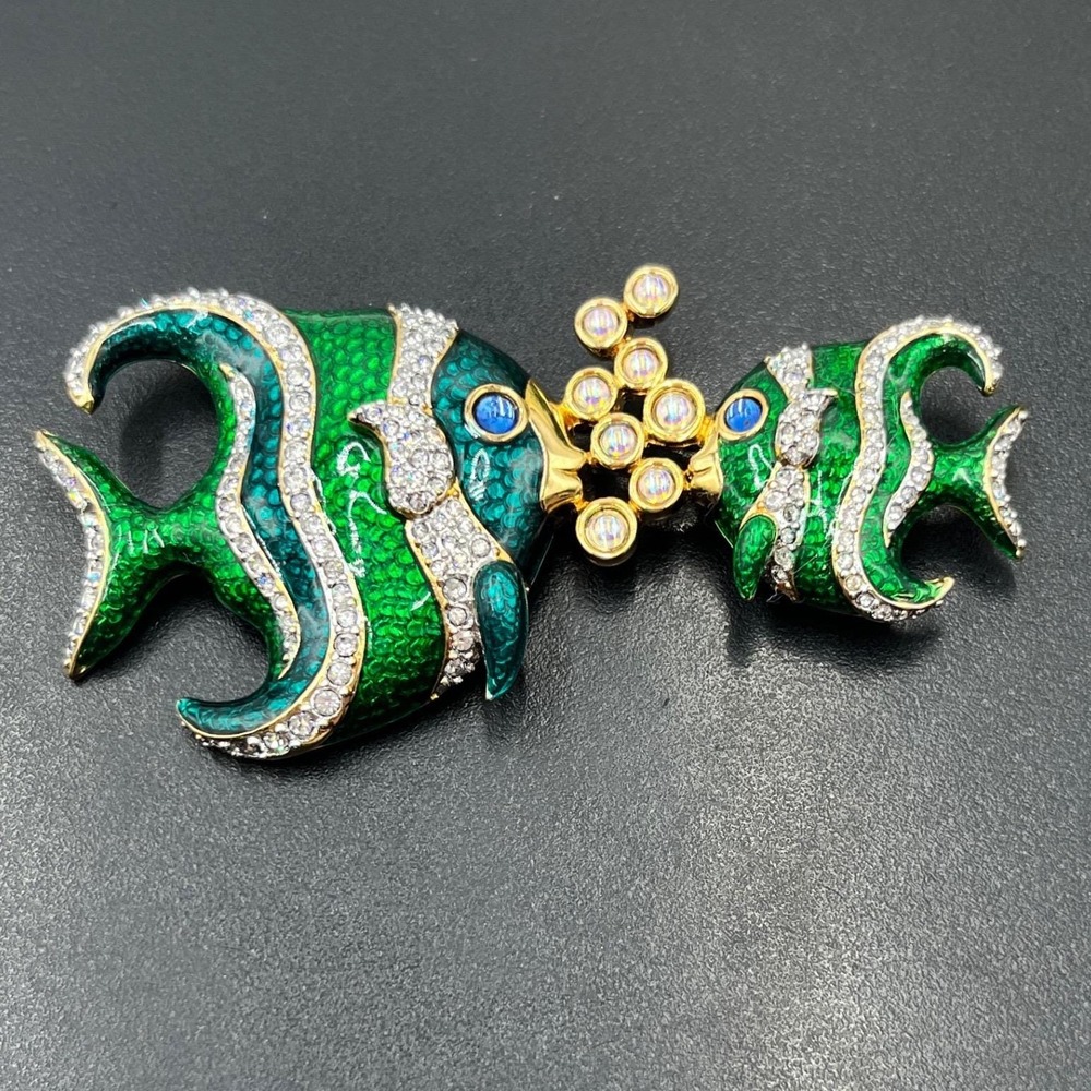 Swarovski Vintage Green Enamel Pave Crystal "Kissing Angelfish" Bubbles Brooch